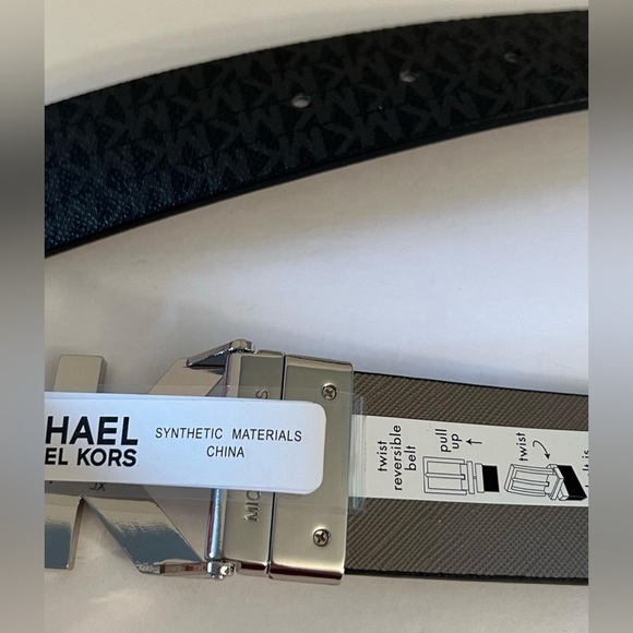 New MICHAEL KORS Twist Reversible Mk Logo Black Grey BELT Size Xtra Large - Picture 11 of 16